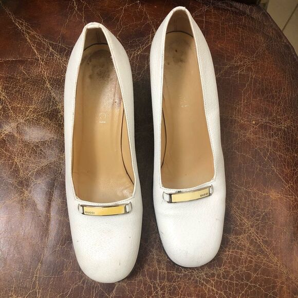 Gucci white leather pumps 7 1/2 B - Picture 1 of 8